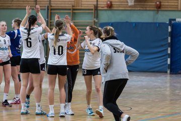 Bild 132 - A-Juniorinnen SV Henstedt Ulzburg - Buxtehuder SV : Ergebnis: 27:33